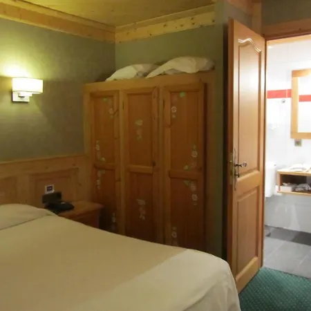 Hotel Denarie - Restaurant Les 5 Chemins Hotel Anthy-sur-Leman