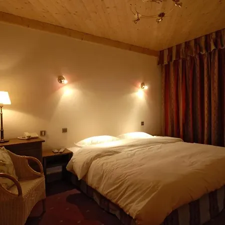 Hotel Denarie - Restaurant Les 5 Chemins 3* Anthy-sur-Leman