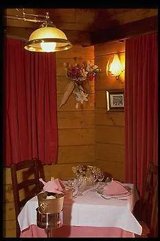 Hotel Hotel Denarie - Restaurant Les 5 Chemins 3*